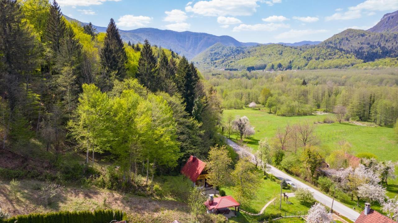 Holiday Home Vesna Brod na Kupi エクステリア 写真